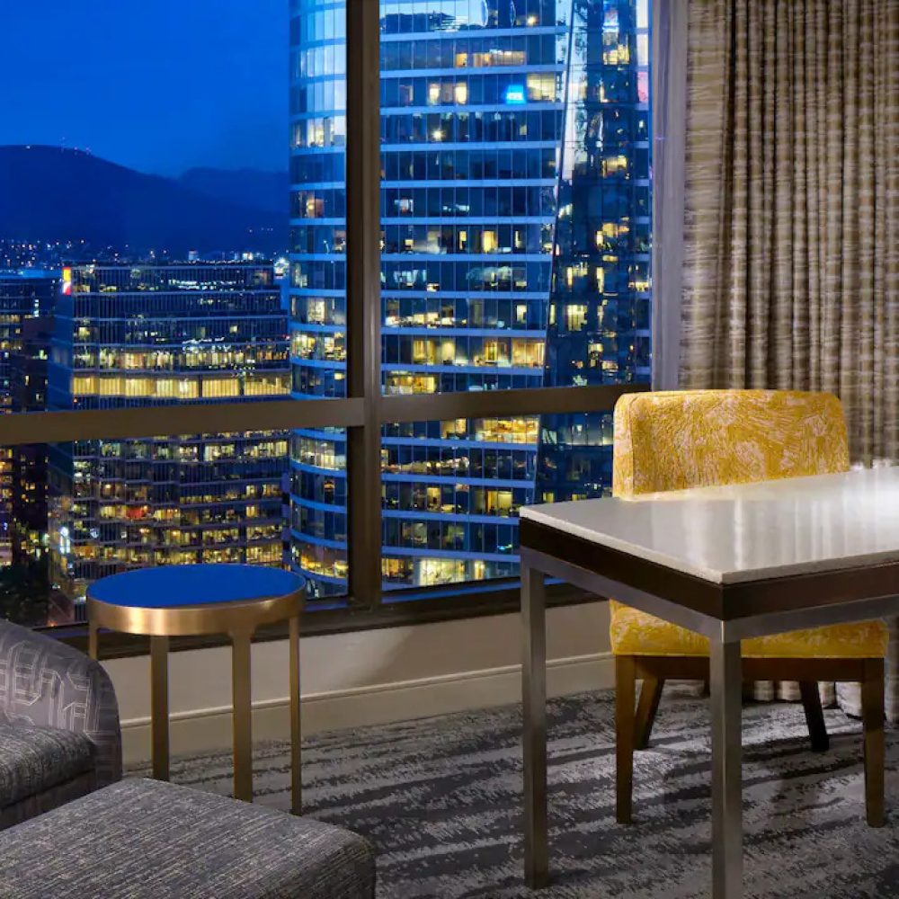 Hyatt-Regency-Vancouver-P212-King-View.16x9